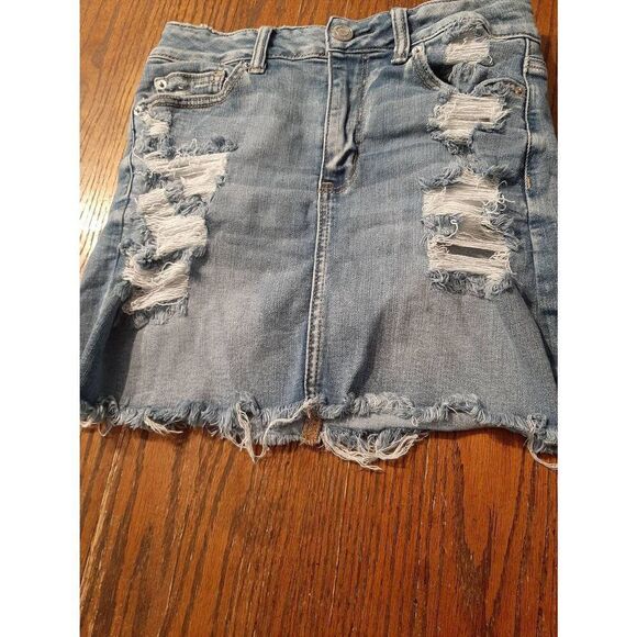 Sz 4 American Eagle Outfitters AEO NE(X)T Level Stretch X Distressed Mini Skirt - Picture 4 of 7